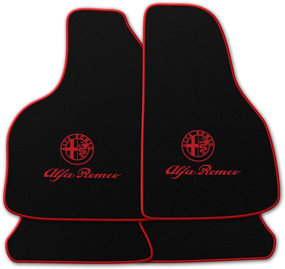 Fussmatten rot mit Alfa Logo Eine Darstellung eines Fussmatten Satz mit rotem Alfa Logo.