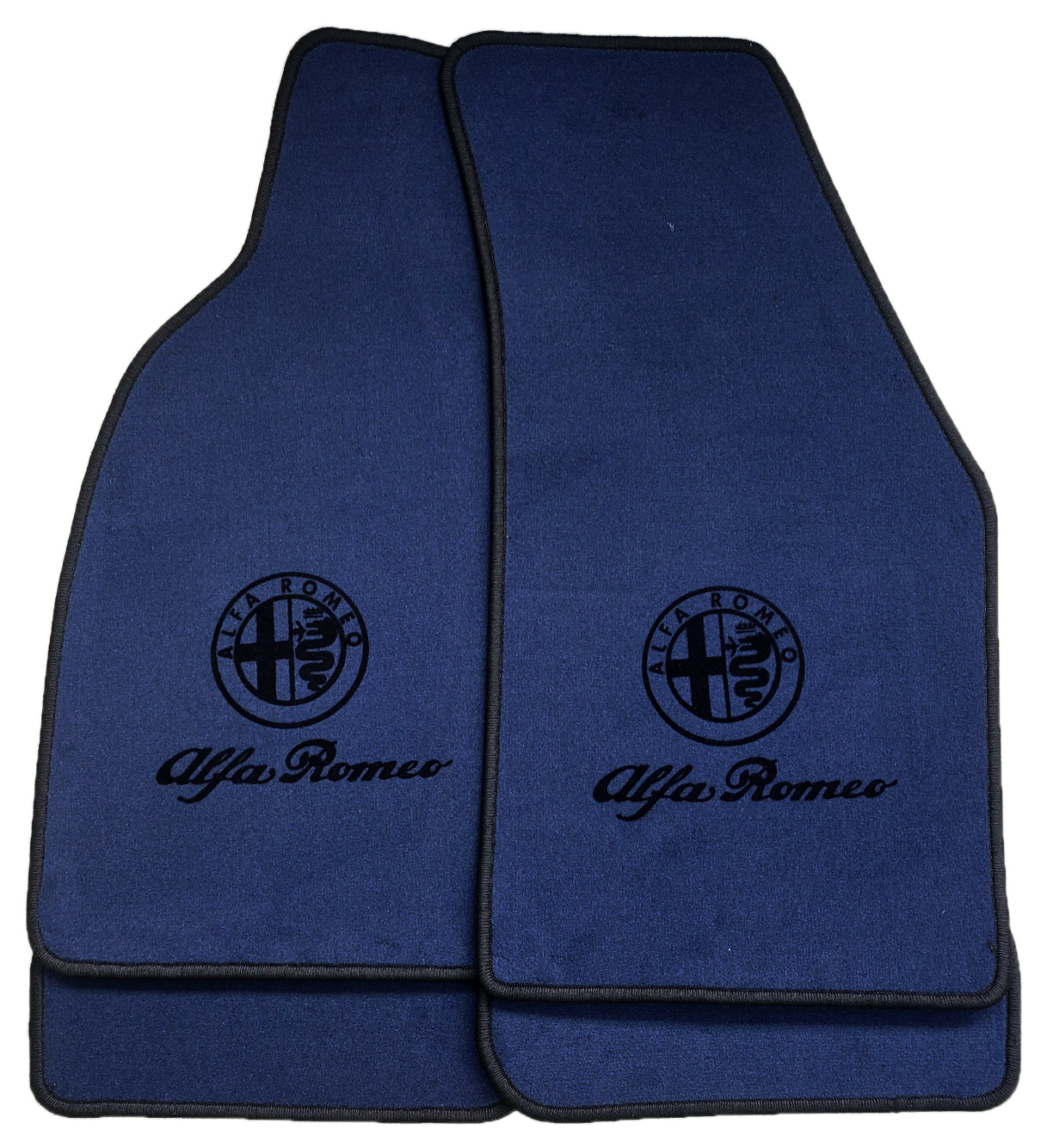 Alfa 916 Spider dunkelblau L+S schwarz Dunkelblaue Alfa Spider 916 Matten mit Logo und Schrift in schwarz.
